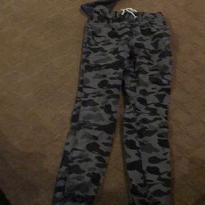 H&M camo joggers